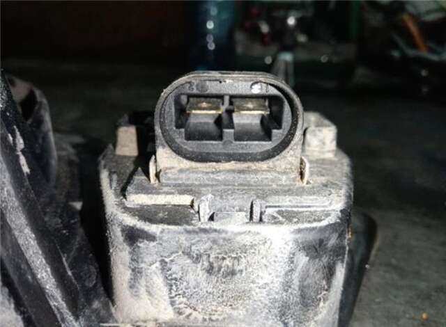 Foto 3ª: Electroventilador Renault Clio 1.5 DCI (86CV) [K9K766]