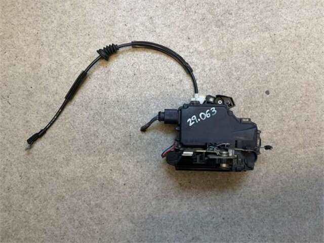 Foto 3ª: Cerradura Puerta Trasera Izquierda Volkswagen Golf 1.9 TDI [AJM]