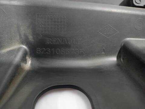 Foto 3ª: Rejilla Delantera Renault Trafic L1H1 2 7T 95CV [R9M413] (2014)