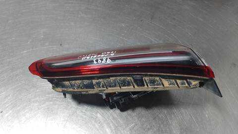 Foto 3ª: Piloto Portón Izquierdo Opel Crossland INNOVATION 131CV 96KW [HN05] (2019)