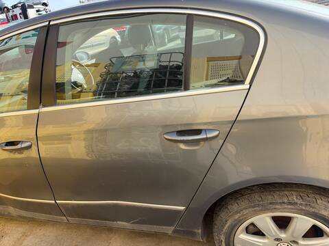 Puerta Trasera Izquierda Volkswagen Passat BKP BERLINA
