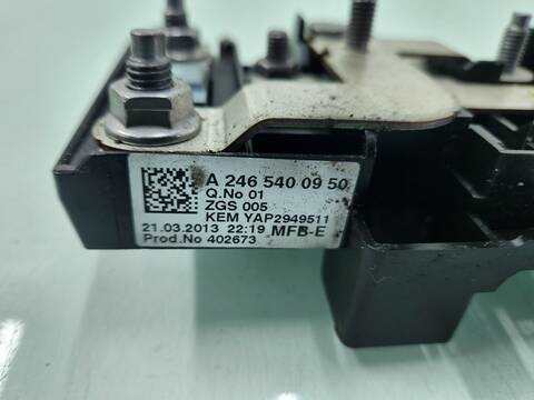 Foto 2ª: Caja Reles Fusibles Mercedes Clase A 140 A 45 AMG 4-MATIC 176.052) 360CV 265KW [133980] (2013)