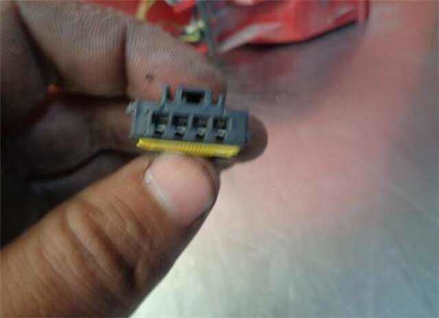Foto 3ª: Piloto Trasero Derecho Peugeot 607 2.7 HDI 24V [UHZ]