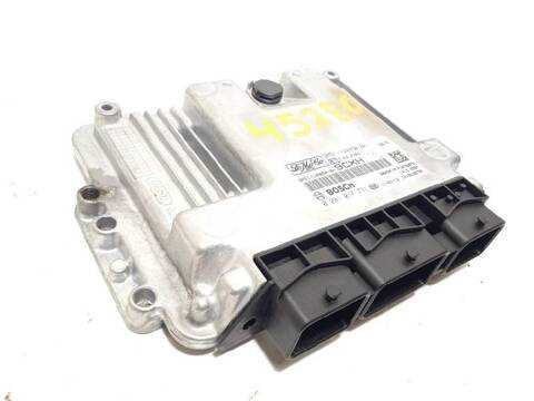 Centralita Motor ECU Ford Focus TREND 109CV 80KW