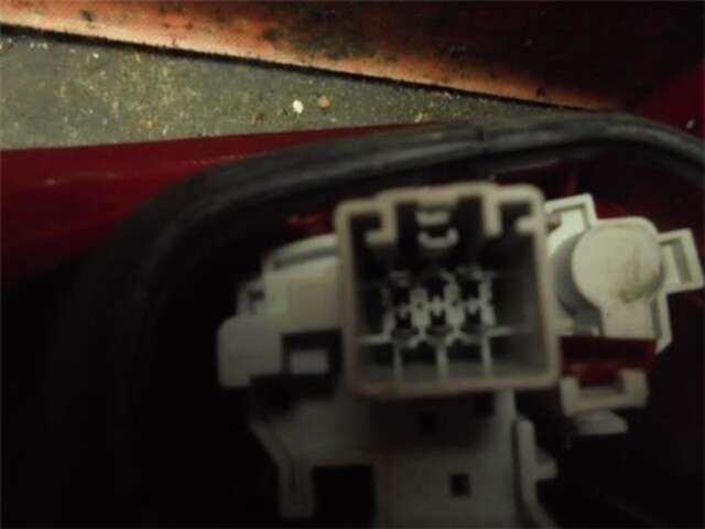 Foto 3ª: Piloto Trasero Izquierdo Ford Fiesta 1.25 AMBIENTE [1.25 LTR. - 60 KW 16V CAT]