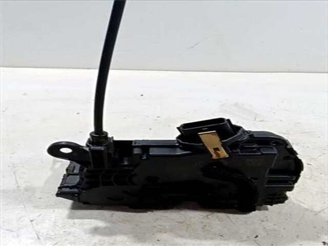 Foto 2ª: Cerradura Puerta Delantera Derecha Renault Trafic 1.6 L1H1 2.7T [1.6 LTR. - 88 KW DCI DIESEL ENERGY] [R9M 450]