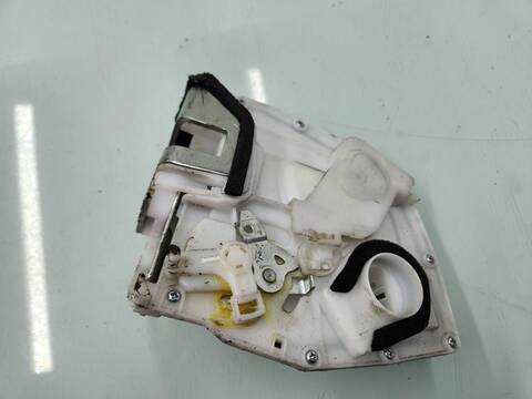 Foto 3ª: Cerradura Puerta Trasera Izquierda Suzuki SX4 2.0 DDIS TD 135CV 99KW [D20AA] (2013)