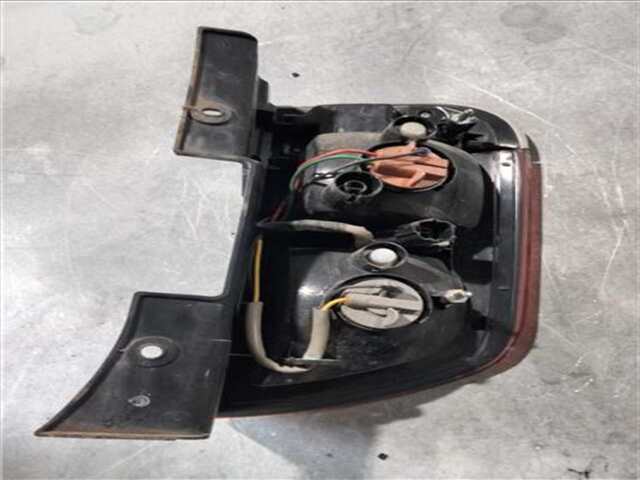 Foto 2ª: Piloto Trasero Izquierdo Ssangyong Kyron 2.0 200 XDI LIMITED 4WD [2.0 LTR. - 104 KW TD-KAT] [D20DT]