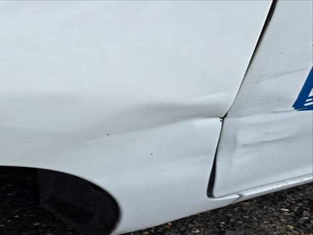 Foto 2ª: Puerta Delantera Izquierda Kia Carens D4FD (2017)