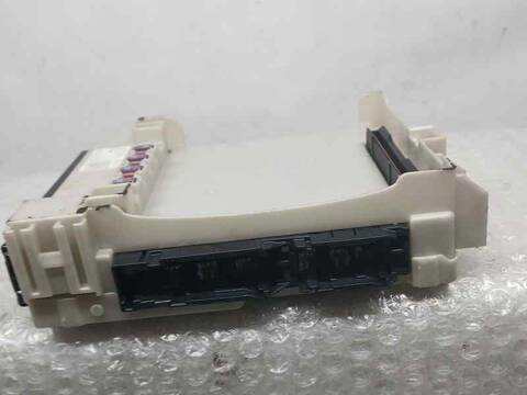 Foto 3ª: Caja Reles Fusibles Toyota Rav4 HYBRID 4X2 ADVANCE 218CV [A25A] (2021)