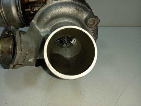 Foto 3ª: Turbocompresor Volkswagen Touareg BAC (2004)