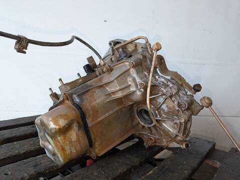 Foto 3ª: Caja Cambios Citroen Saxo HDZ (1999)