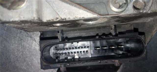 Foto 3ª: Abs Renault Scenic 1.9 EXCEPTION [1.9 LTR. - 88 KW DCI DIESEL] (JM)(2003-_)