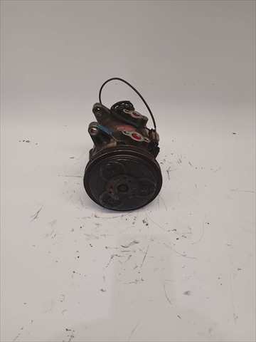 Foto 2ª: Compresor Aire Acondicionado Nissan Terrano 2.7 DIESEL [D/TD27 TURBO] (1995)