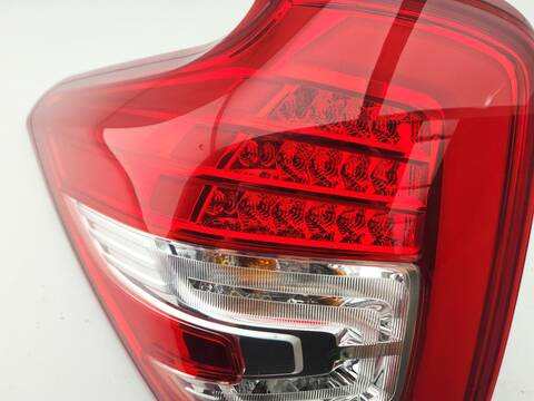 Foto 3ª: Piloto Trasero Izquierdo Ssangyong XLV E-XDI 160 116CV 85KW [D16DTF] (2016)