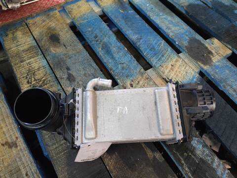 Foto 3ª: Intercooler Audi A3 150 CV 110KW [DFYA DFY] (2024)