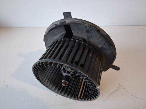 Foto 2ª: Ventilador de Calefacción Volkswagen Passat ADVANCE BLUEMOTION 140CV