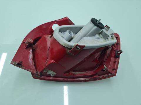 Foto 4ª: Piloto Trasero Izquierdo Seat Ibiza ERENCE 69CV 51KW [BZG] (2009)