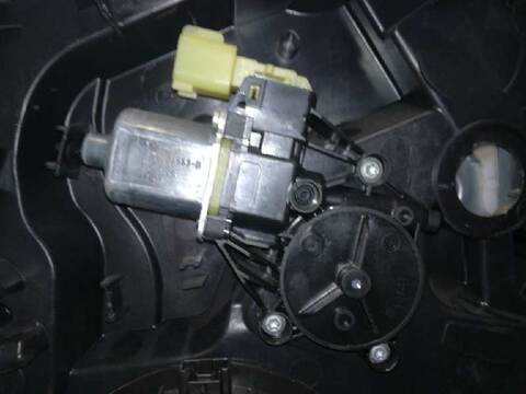 Foto 2ª: Elevalunas Eléctrico Delantero Derecho Ford Fiesta TREND 82CV 60KW [SNJB] (2013)