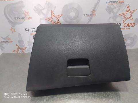 Guantera Mercedes Clase A 140 A 180 CDI BLUEEFFICIENCY 176.012) 109CV 80KW