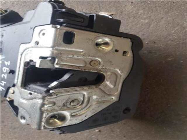 Foto 3ª: Cerradura Puerta Delantera Derecha Mercedes Clase C 160 2.2 200 CDI (203.004) [2.2 LTR. - 85 KW CDI CAT] [OM 611.962]