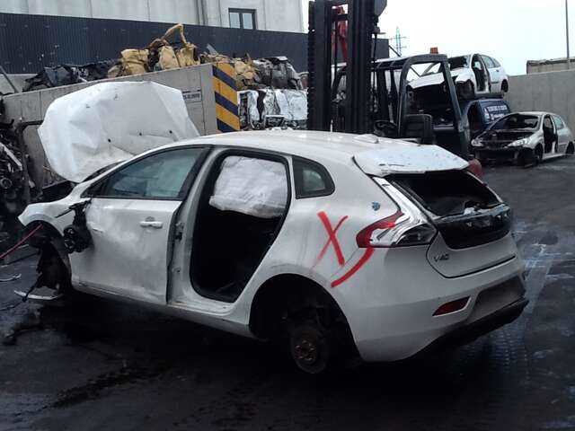 Foto 2ª: Puerta Trasera Izquierda Volvo V40 1.6 D FAMILIAR (2013)