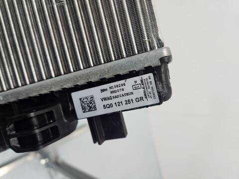 Foto 4ª: Radiador Motor Volkswagen Golf STYLE 115CV [DXDE] (2024)