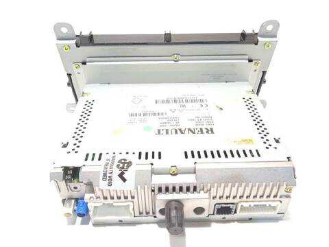 Foto 4ª: Sistema Audio Radio CD Renault Clio ZEN 90CV 66KW [H4B408] (2017)