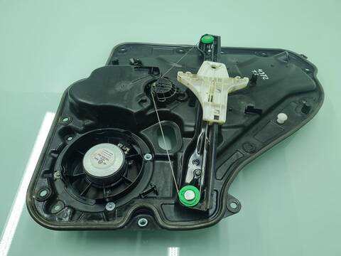 Elevalunas Manual Trasero Izquierdo Volkswagen Golf 1.6 TDI DPF 105CV 77KW