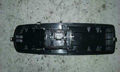 Foto 2ª: Botonera Elevalunas Renault Megane D III BERLINA 5P DYNAMIQUE [H5FA4] (2013)