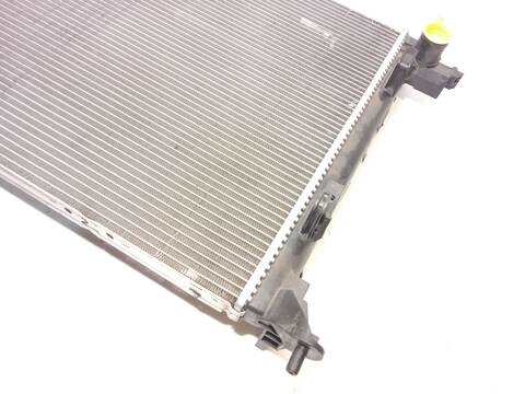 Foto 3ª: Radiador Motor Renault Megane 1.6 DCI DIESEL FAP ENERGY GRANDTOUR 130CV 96KW IV GRANDTOUR [R9M409] (2018)