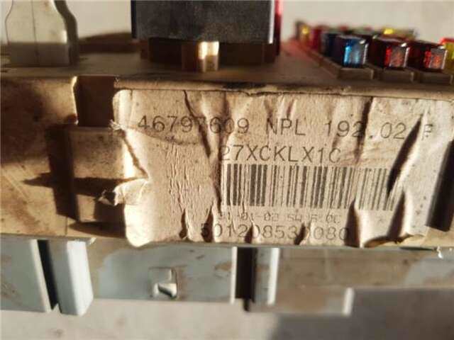 Foto 2ª: Caja Reles Fusibles Fiat Stilo 1.6 16V (192_XB1A) [182 B6.000]
