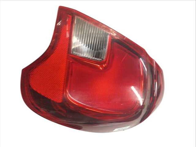 Piloto Trasero Derecho Opel Corsa 1.4 TURBO 08 68)