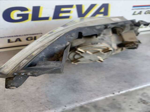 Foto 3ª: Faro Izquierdo Toyota Avensis 2.2 D4D 150CV [2AD] (2009)