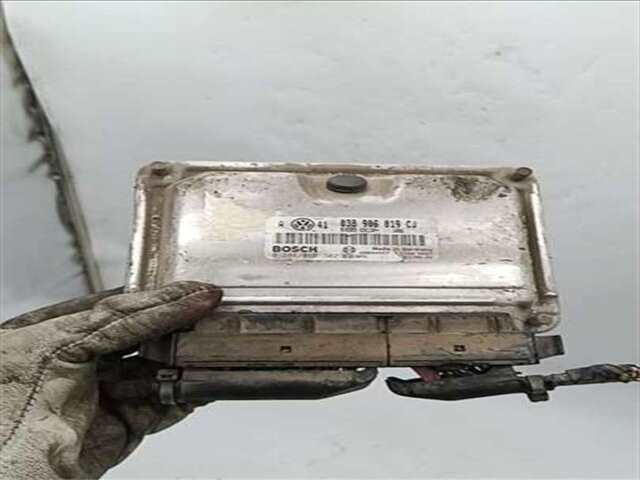 Centralita Motor ECU Volkswagen Golf 1.9 HIGHLINE [1.9 LTR. - 85 KW TDI]