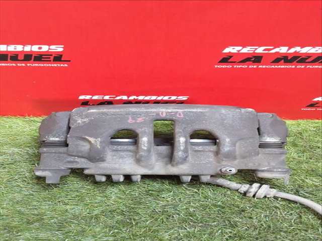 Foto 2ª: Pinza Freno Delantera Derecho Renault Master 2.3 DCI 125 FWD FV0C FV0D FV0G FV0H FV0J FV0K) 125CV 92KW FURGONETA [M9T 670,M9T 672,M9T 676,M9T 678,M9T 680,M9T 870,M9] (2013)