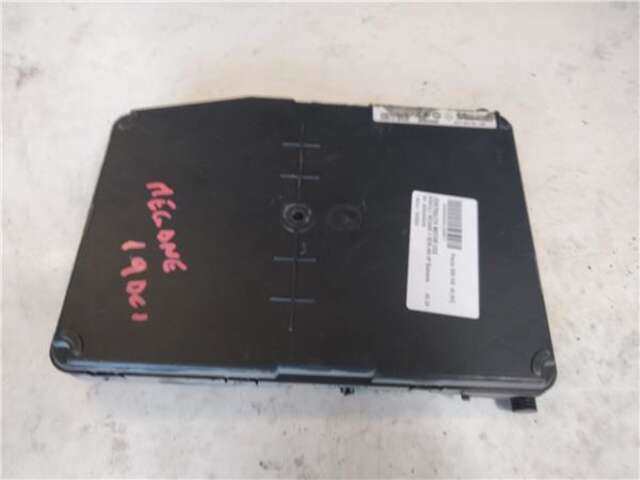 Foto 2ª: Centralita Motor ECU Renault Megane 1.9 BUSINESS [1.9 LTR. - 96 KW DCI DIESEL FAP] II BERLINA 5P (10.2002-_) [F9Q804]