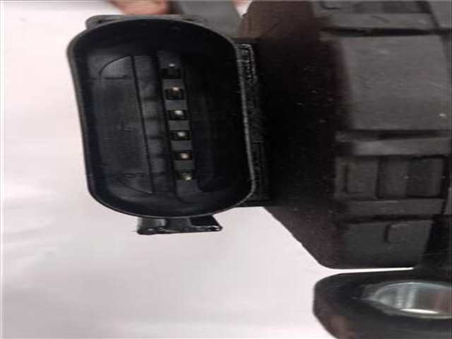 Foto 3ª: Pedal Acelerador Ford Focus 1.8 AMBIENTE D) [1 8 LTR. - 85 KW TDCI TD CAT] BERLINA 116CV