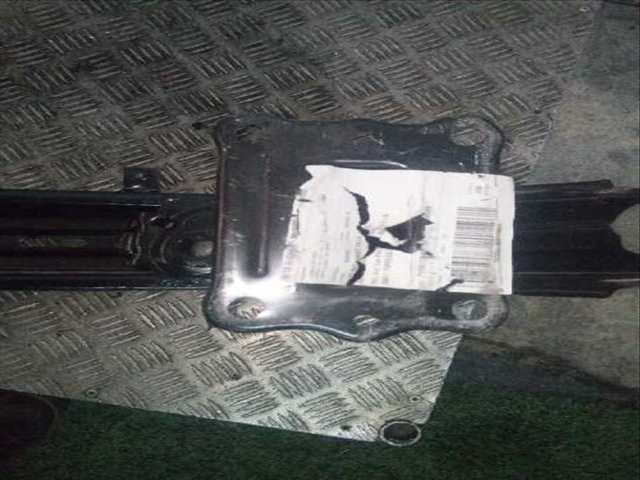 Foto 2ª: Refuerzo Paragolpes Delantero Kia Sportage DRIVE 4X2 136CV 100KW [D4H4] (2014)