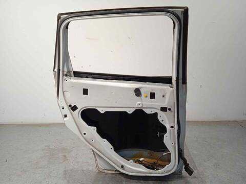 Foto 4ª: Puerta Trasera Izquierda Ford Kuga TREND 136CV 100KW [G6DG] (2009)