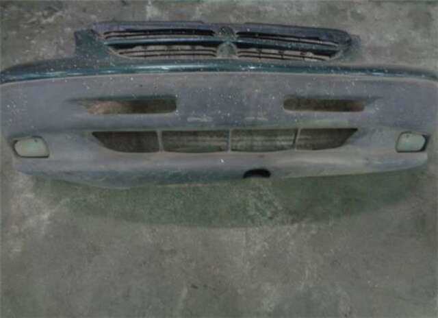 Paragolpes Delantero Chrysler Voyager 2.5 TDIC AWD