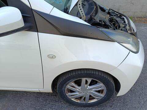 Aleta Delantera Derecha Toyota Aygo 1KR