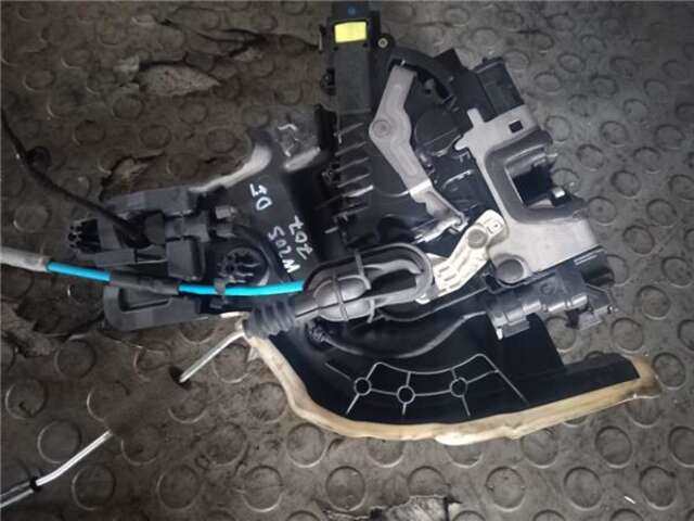 Foto 2ª: Cerradura Puerta Delantera Izquierda Mercedes Clase C 160 2.1 C 220 D (205.304) [2.1 LTR. - 125 KW CDI CAT] [651.921]
