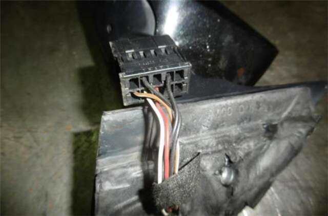 Foto 3ª: Retrovisor Izquierdo Audi A4 1.6 [1.6 LTR. - 74 KW] [ANA]