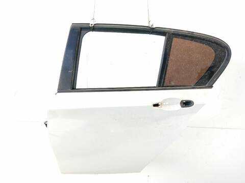 Foto 2ª: Puerta Trasera Izquierda Bmw Serie 1 114 116 D [N47 D20 C] (2011)