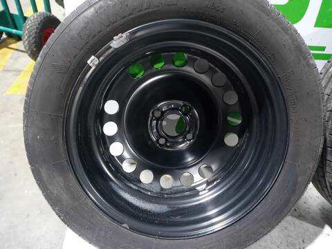 Foto 3ª: Juego LLantas Opel Corsa EXPRESSION 75CV (2014)