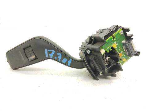 Foto 4ª: Mando Multifuncion Ford EcoSport COOL CONNECT 125CV 92KW [M1JU] (2021)