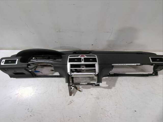 Salpicadero Peugeot 307 1.4 16V 88CV 65KW