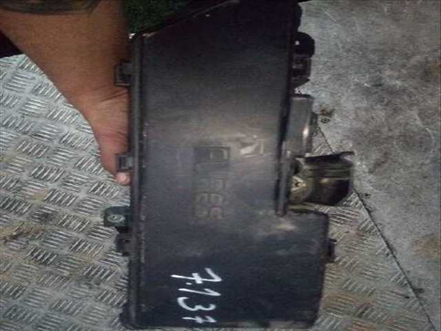 Foto 2ª: Caja Reles Fusibles Volvo S60 2.4 D BERLINA 130CV 96KW [D5244T2] (2002)