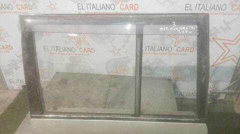 Foto 3ª: Puerta Trasera Izquierda Mitsubishi Montero 87CV 64KW